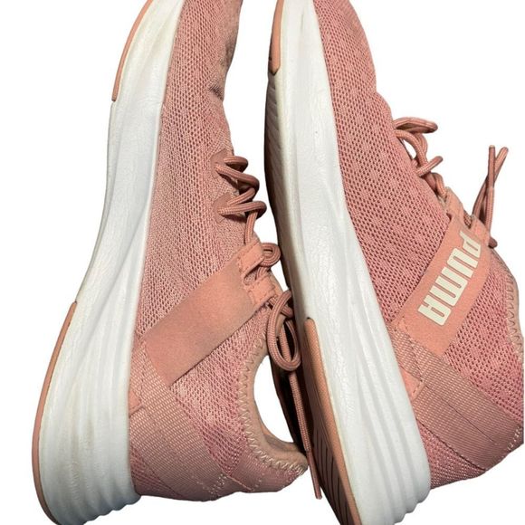 Puma pink sneakers size 7.5 GUC - Picture 8 of 8